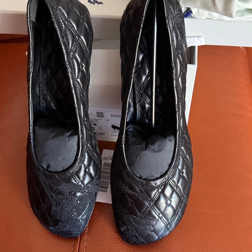 Burberry Black Leather Baby Pump Shoes